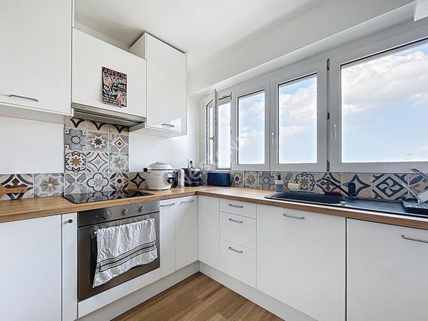 Appartement 3 pièces à vendre à Rezé - La Houssais, dernier étage avec cave et garage