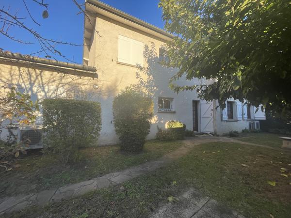 Maison
         8 pièces
        - 205 m² Bien prestige 477 000 € *