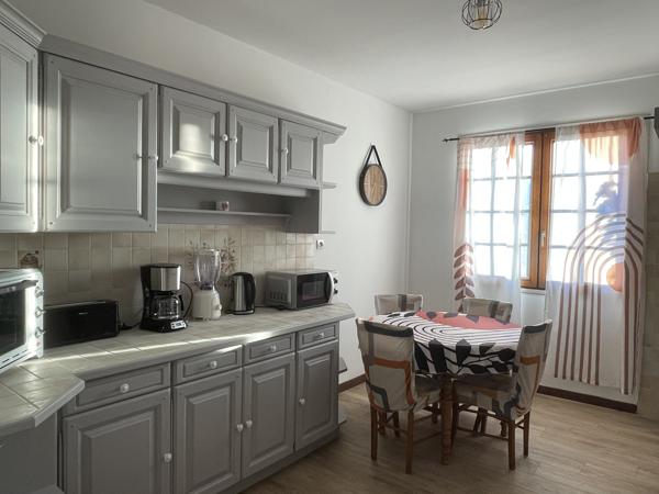 Maison
         8 pièces
        - 205 m² Bien prestige 477 000 € *