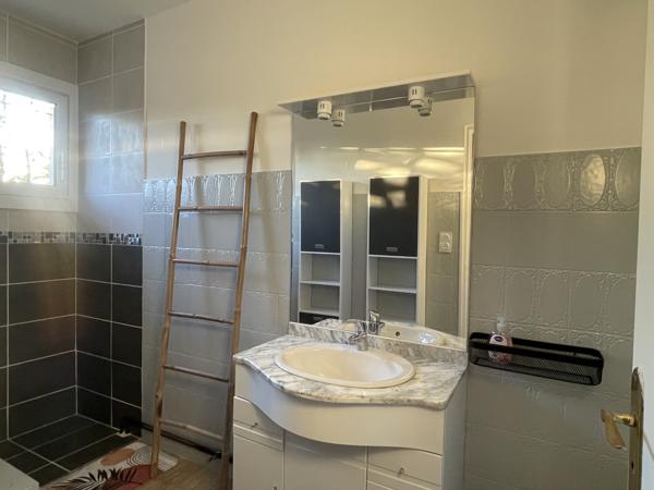 Maison
         8 pièces
        - 205 m² Bien prestige 477 000 € *