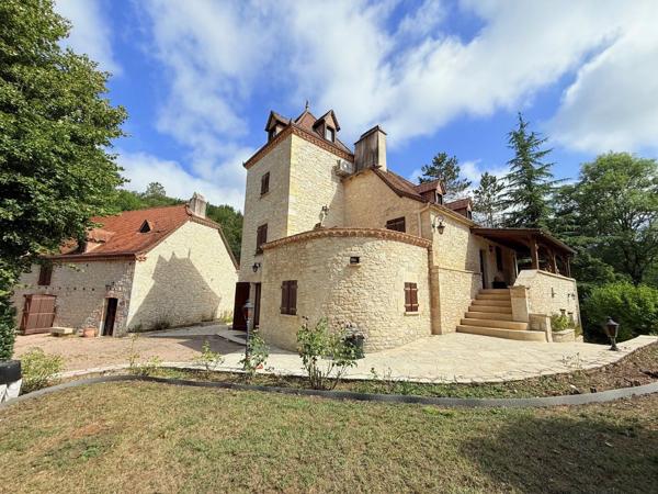 Propriété rare du XVIe siècle Saint denis catus