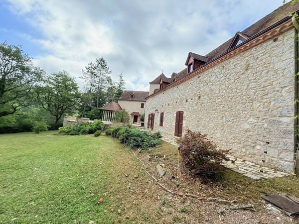 Propriété rare du XVIe siècle Saint denis catus
