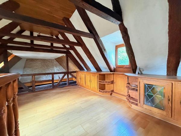 Propriété rare du XVIe siècle Saint denis catus