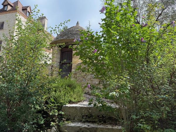 Propriété rare du XVIe siècle Saint denis catus