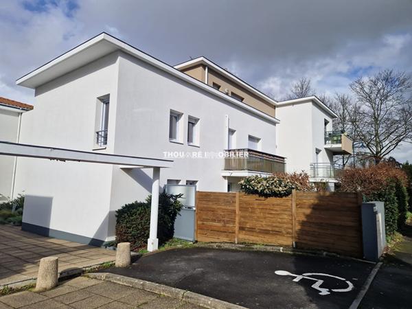 44430 LE LOROUX BOTTEREAU Appartement récent Le Loroux Bottereau 3 pièce(s) 60.44 m2 RDC + garage proche centre !!