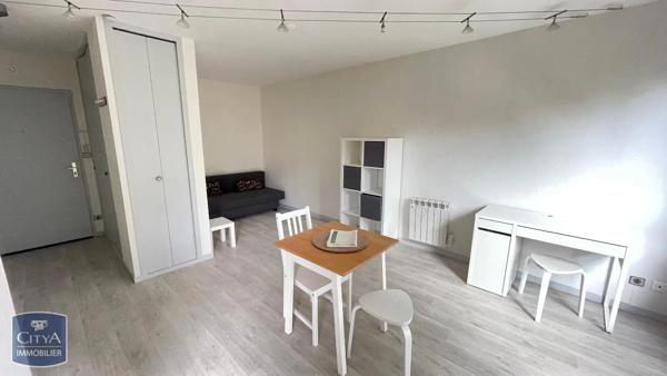Appartement à louer 1 pièce 30.16m² Dijon (21000)