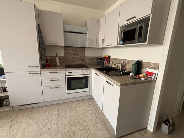 3 PIECES MEUBLE - RUE JEAN CANAVESE