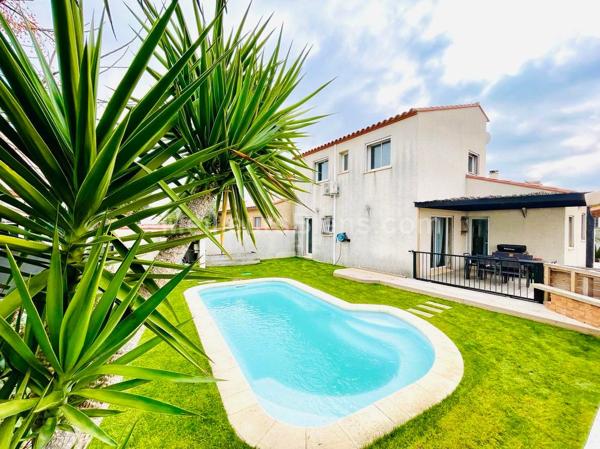 Villa T5 piscine de 126m2 sur parcelle de 375m2 au Soler