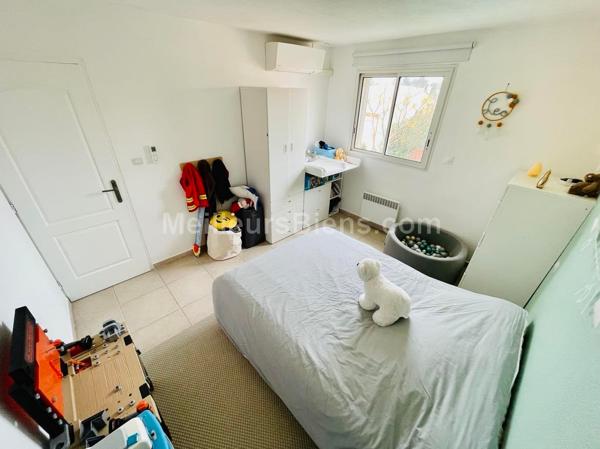 Villa T5 piscine de 126m2 sur parcelle de 375m2 au Soler