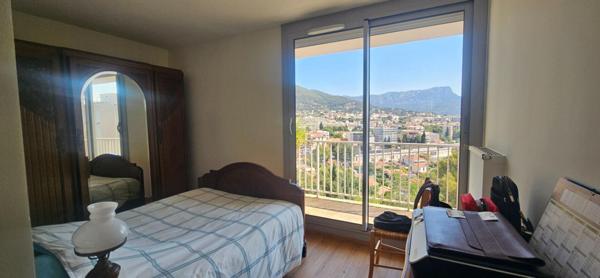 Appartement Toulon 5 pièce(s) 93 m2