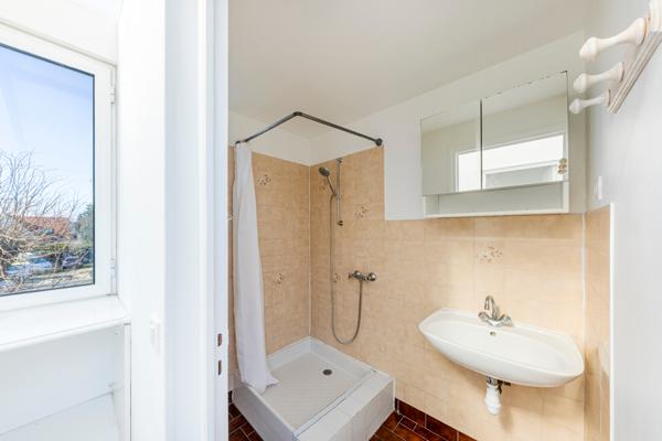 Magnifique meulière avec un jardin clos proche de toutes comodités