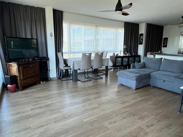 Chénaie - A prox. immédiate de tous les services, bel appartement 4 pièces dans une copropriété récente. Ascenseur, balcon, cellier et pkg en sous-sol.
