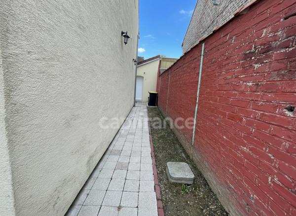 MAISON INDIVIDUEL 4 CHAMBRES ET GARAGE