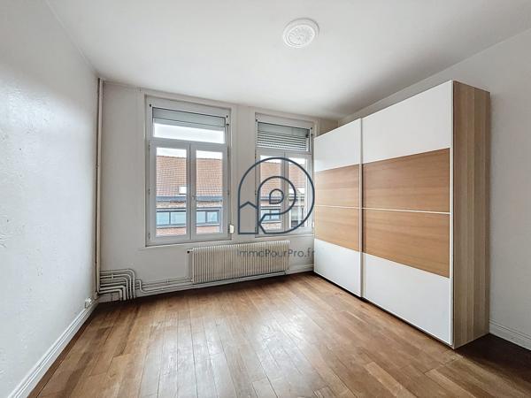 Lambersart – Immeuble de rapport : local professionnel RDC + T3 à l'étage – À vendre