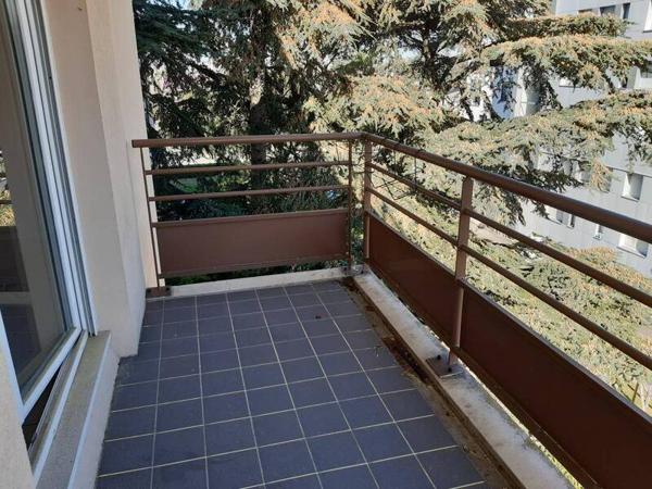 Appartement 3 pièces                                        - 69100 Villeurbanne Réf : 5592