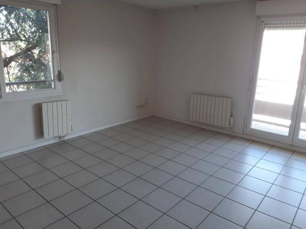 Appartement 3 pièces                                        - 69100 Villeurbanne Réf : 5592