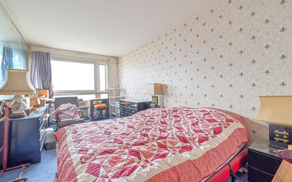 Appartement à vendre    3 pièces • 81 m2 Paris 13