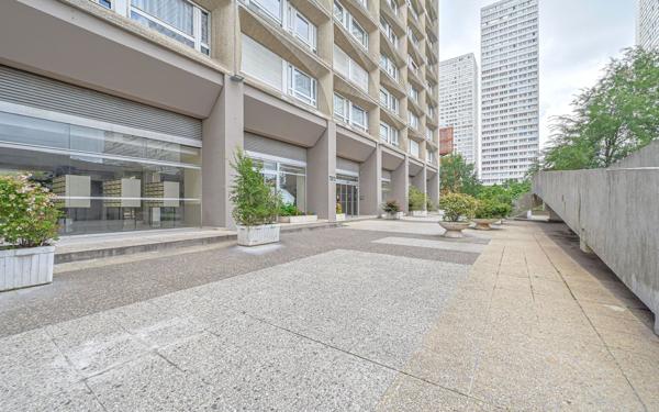 Appartement à vendre    3 pièces • 81 m2 Paris 13