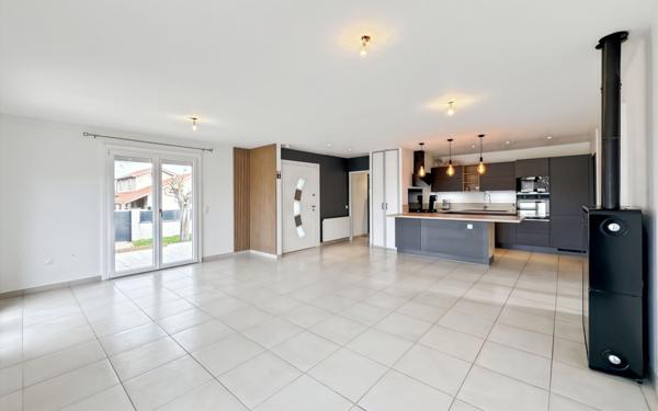 Maison à vendre    5 pièces • 107,55 m2 Châteauneuf-sur-Isère