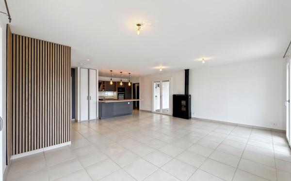 Maison à vendre    5 pièces • 107,55 m2 Châteauneuf-sur-Isère