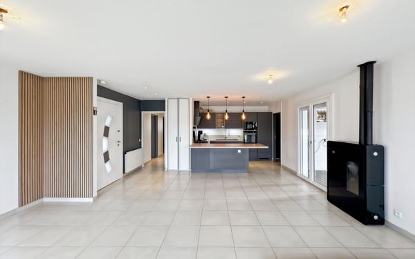 Maison à vendre    5 pièces • 107,55 m2 Châteauneuf-sur-Isère