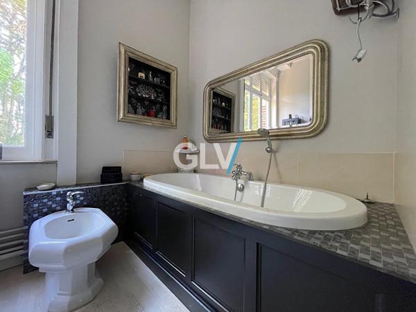 Manoir Campagne de SECLIN 9 pièce(s) 600 m2 , Seclin