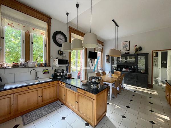Manoir Campagne de SECLIN 9 pièce(s) 600 m2 , Seclin