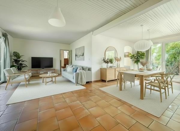 Maison Ensues La Redonne 7 pièce(s) 142 m2