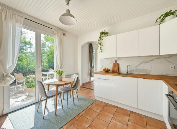 Maison Ensues La Redonne 7 pièce(s) 142 m2