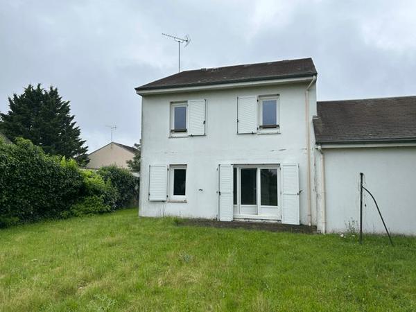 Location Maison 6 pièces 111 m² - 8 RUE DES AULNES Ouzouer Sur Loire 45570