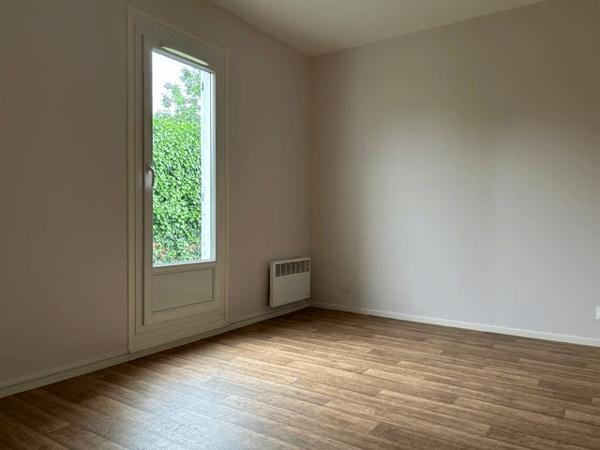 Location Maison 6 pièces 111 m² - 8 RUE DES AULNES Ouzouer Sur Loire 45570