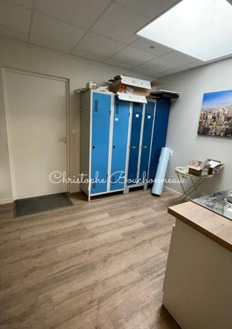 Vente Immeuble de rapport85 m² - 3 Pièces - MORTAGNE SUR SEVRE (85290)