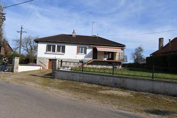 Maison à vendre 6 pièces 120 m² ATTRICOURT (70) à 35 minutes de Dijon