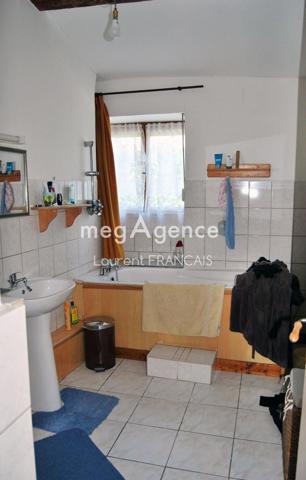 Maison à ESSOUVERT, 17400 - 6 pièces 114m²