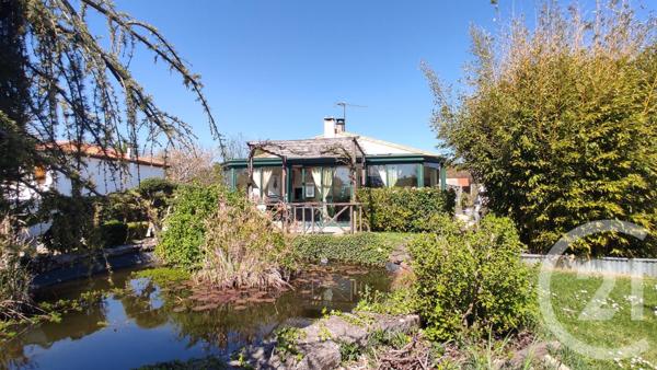 Maison à vendre  7 pièces - 132,17 m2 ST GEORGES DES COTEAUX - 17