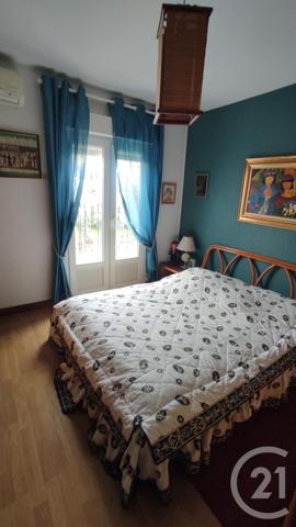 Maison à vendre  7 pièces - 132,17 m2 ST GEORGES DES COTEAUX - 17