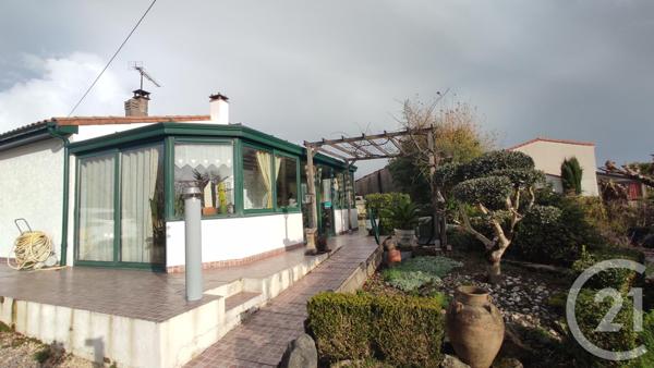 Maison à vendre  7 pièces - 132,17 m2 ST GEORGES DES COTEAUX - 17