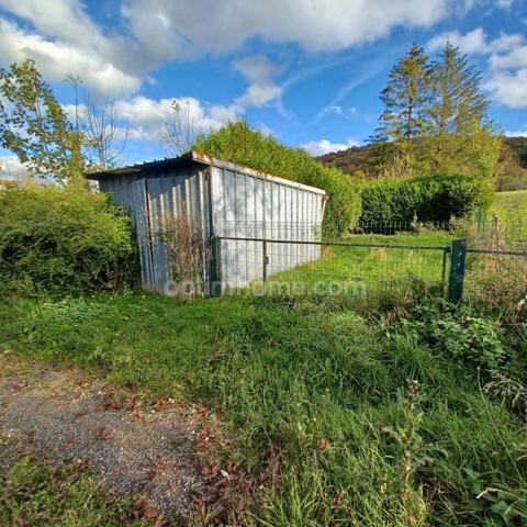 ENSEMBLE DE PETITS BATIS A VENDRE SUR TERRAIN A BATIR