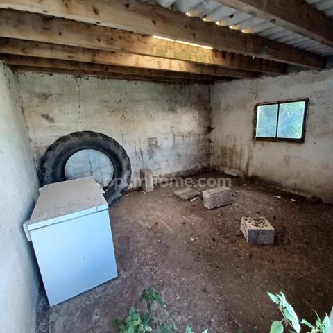 ENSEMBLE DE PETITS BATIS A VENDRE SUR TERRAIN A BATIR