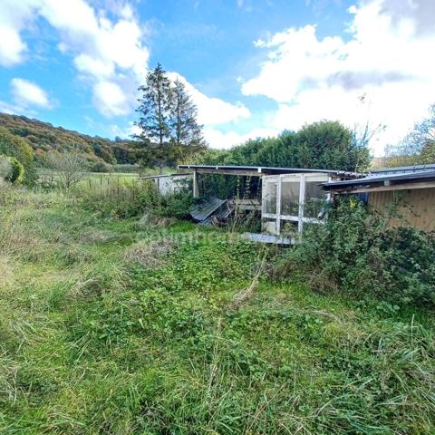 ENSEMBLE DE PETITS BATIS A VENDRE SUR TERRAIN A BATIR