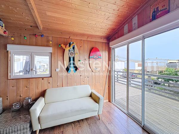 Chalet authentique en ossature bois 4 pièces dont 3 chambres de 63 m2 avec grande terrasse de 40 m² à Gruissan Plage des Chalets