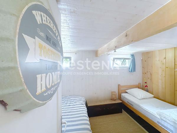 Chalet authentique en ossature bois 4 pièces dont 3 chambres de 63 m2 avec grande terrasse de 40 m² à Gruissan Plage des Chalets