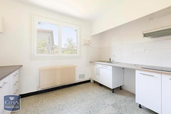 Maison à vendre 4 pièces 78m² Saint-Pierre-du-Mont (40280)