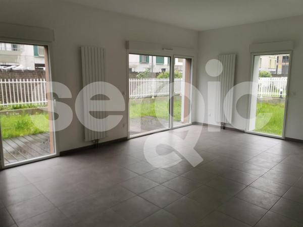 Location 4 Pieces 95 59650 Villeneuve D Ascq 14 0798 03 0216