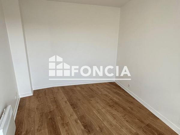 Location Appartement 2 pièces 39.7 m² - VILLA ELIANA Puteaux 92800