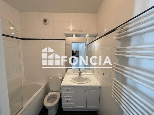 Location Appartement 2 pièces 39.7 m² - VILLA ELIANA Puteaux 92800