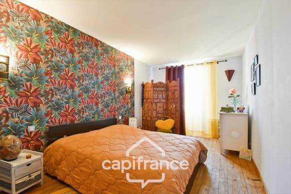 Maison à vendre 5 pièces ASNIERES LA GIRAUD (17) avec jardin, dépendances et garage