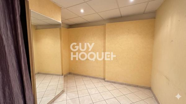 Local commercial en centre ville à louer