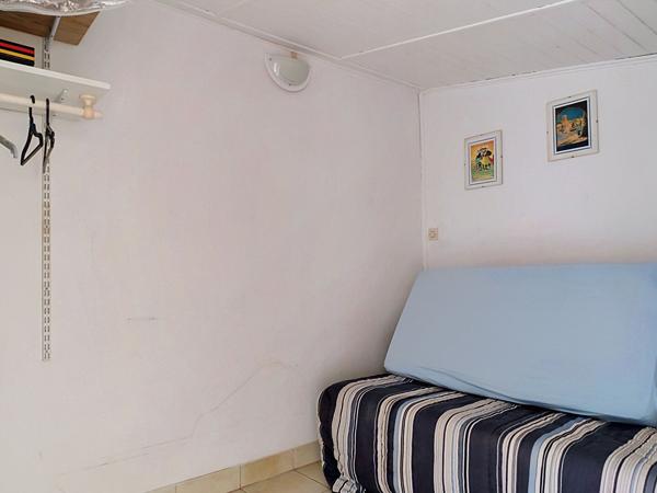 Maison 3 pièces à vendre à La Chaume avec cour accès vélo à 500 mètres des quais