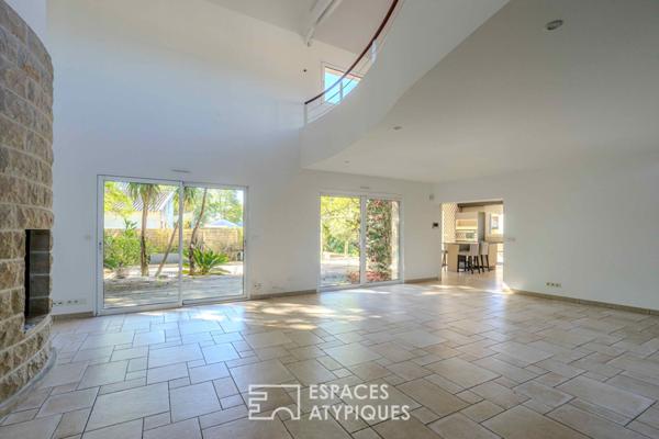 Grande maison d’architecte avec piscine